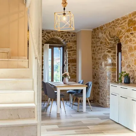 Mantineia Stone Villa-an Ethereal Getaway * Megali Mantineia