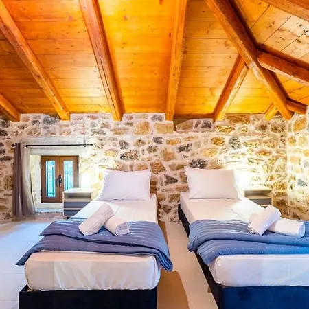 Mantineia Stone Villa-an Ethereal Getaway * Megali Mantineia