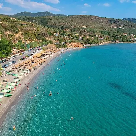 Tatil Evi Mantineia Stone Villa-an Ethereal Getaway Megali Mantineia