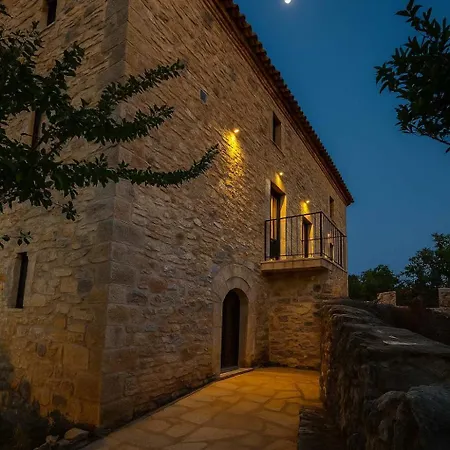 Mantineia Stone Villa-an Ethereal Getaway Holiday home *