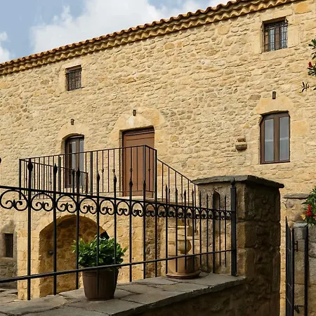 Semesterbostad Mantineia Stone Villa-an Ethereal Getaway *