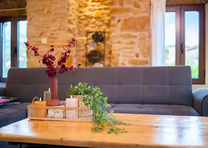 Mantineia Stone Villa-an Ethereal Getaway * Megali Mantineia