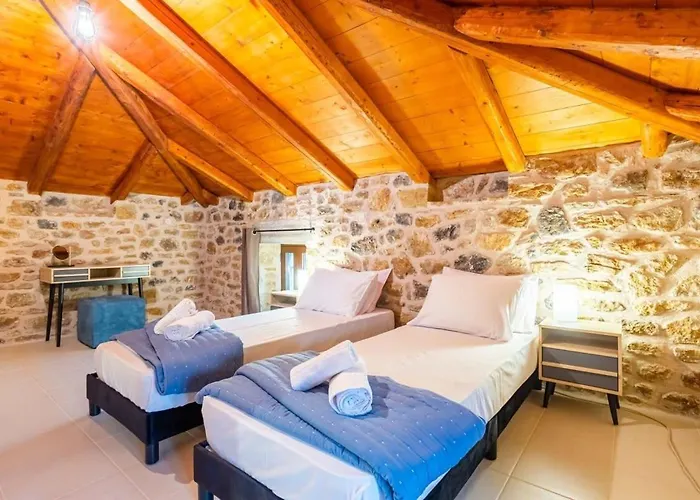Semesterbostad Mantineia Stone Villa-an Ethereal Getaway *