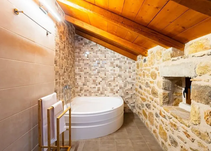 Mantineia Stone Villa-an Ethereal Getaway Megali Mantineia