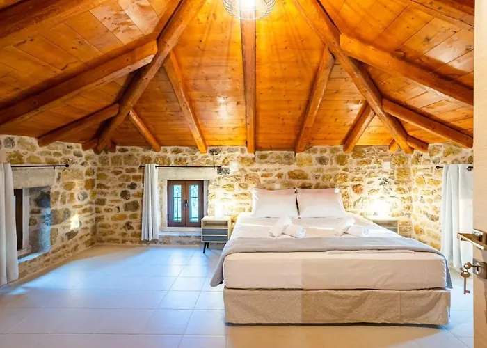 Mantineia Stone Villa-an Ethereal Getaway *