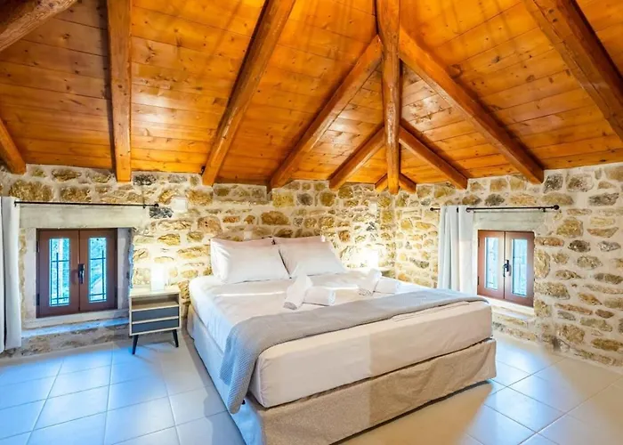 Mantineia Stone Villa-an Ethereal Getaway Semesterbostad *